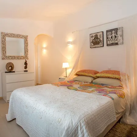 Maison d'hôtes Petunia - 3*