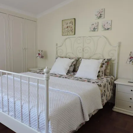 Petunia - Gasthof Cascais